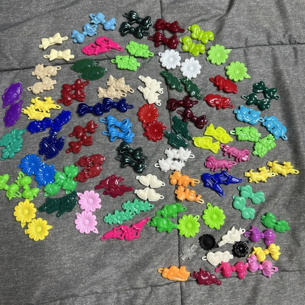 Lot Vintage Plastic Barrettes Hair Clips Hearts Flowers Bows Stars Animals